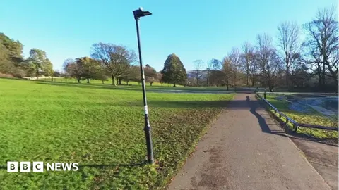 Teenager lured to park before knifepoint robbery