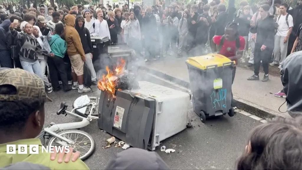 Fires and blockades as students stage school protests across France