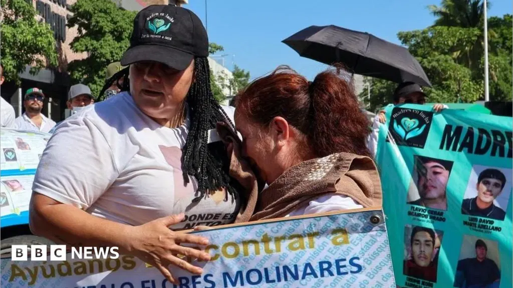 Thousands demand end to violence in Mexican cartel hotspot