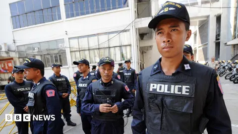 Two in court over teens' Thailand drug courier case