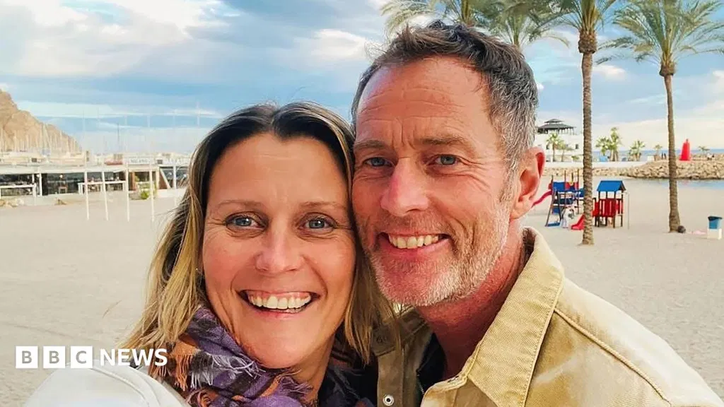 No regular contact with pair held in Iran, family say