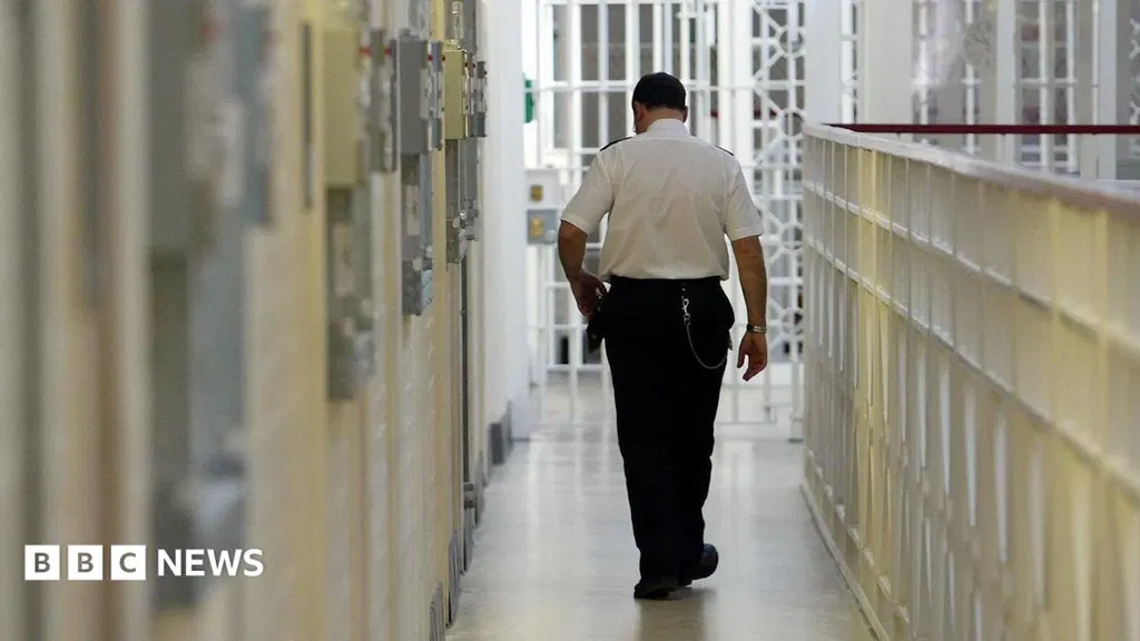 Prison staff told not to use inadequate cells as overcrowding worsens