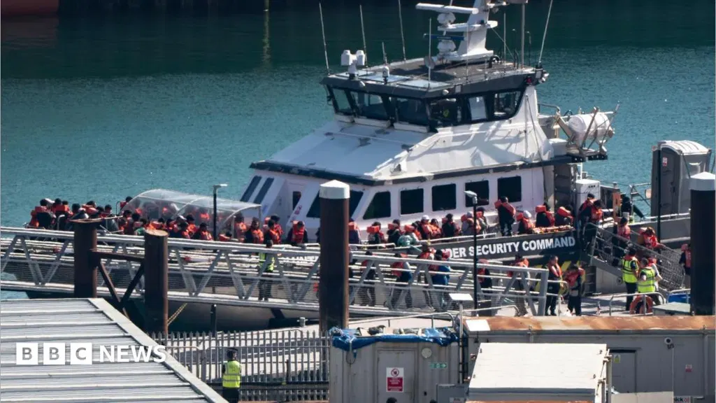 Most migrant arrivals by small boat in single day of 2026