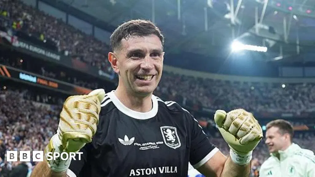 Martinez breaks finger... then helps Villa win Europa League