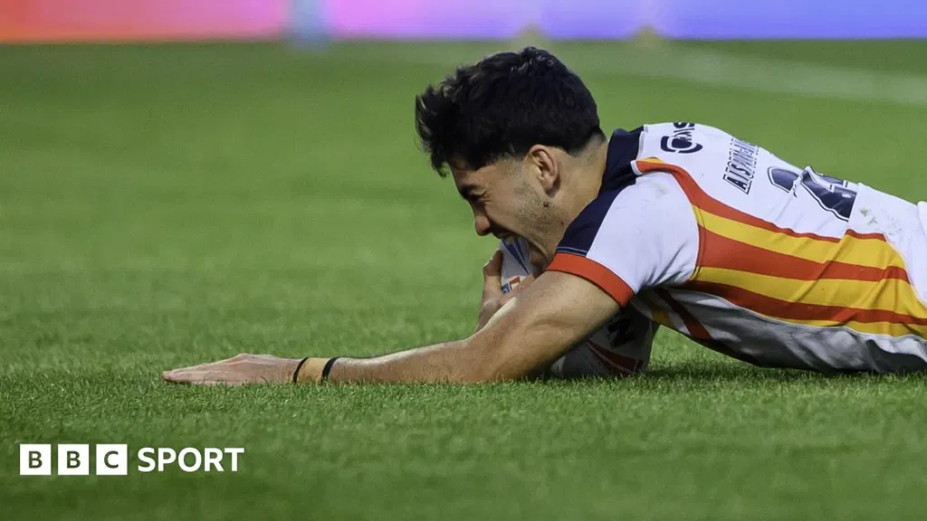 Catalans score six tries in win at York