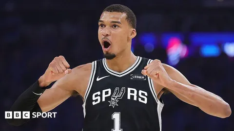 Spurs win at Thunder in Conference finals opener