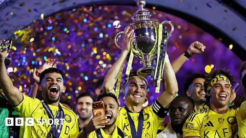 Ultimate image for Saudi Arabia's football poster boy: Ronaldo wins title