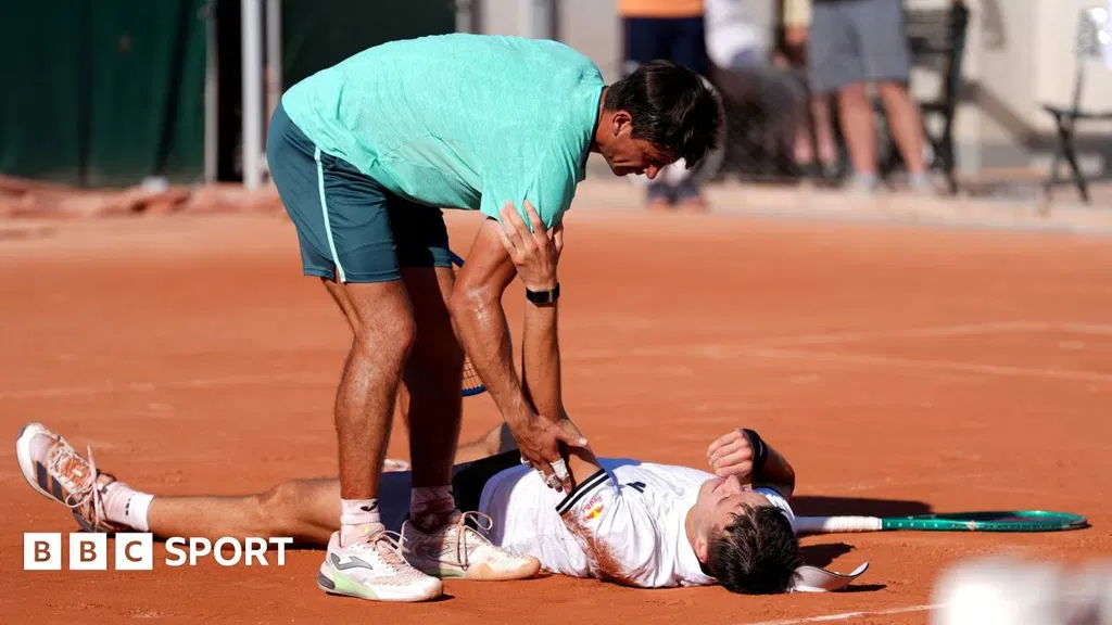 'My body just turned off' - Mensik collapses on court after win in Paris heat