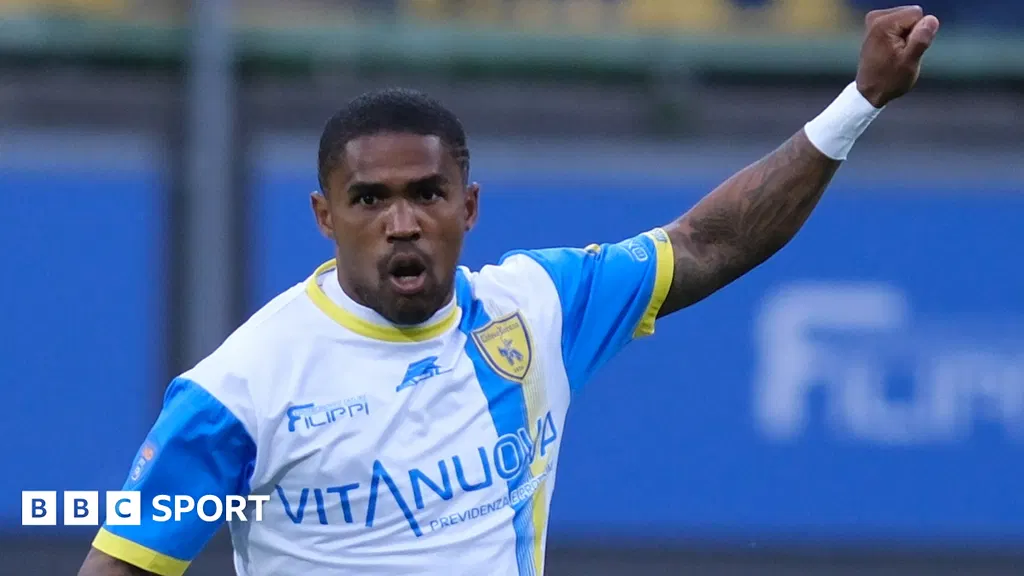 Balotelli, a Brazil winger and the bid for Serie D promotion