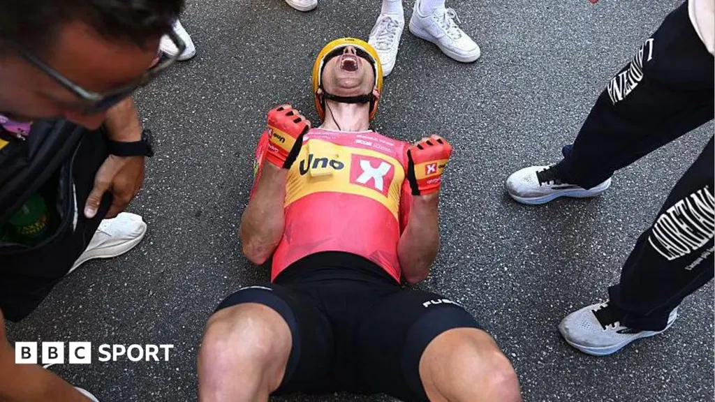 Dversnes claims win at neutralised Giro stage 15