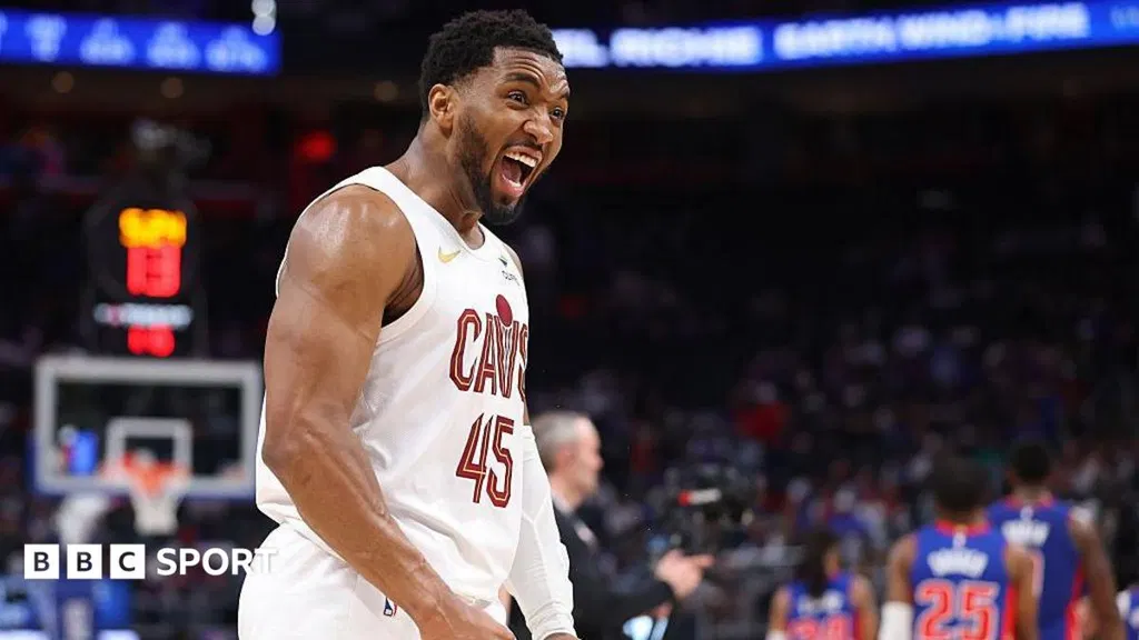 Cleveland thrash Pistons to reach Eastern finals