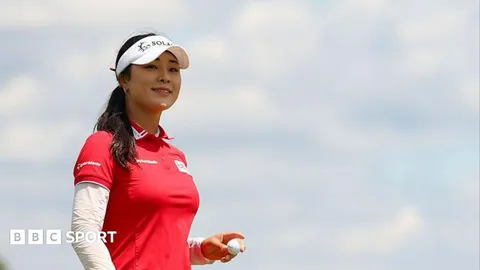 Yoon leads as Korda bid for major hat-trick falters