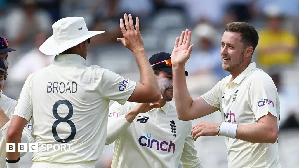 Broad surprised by Robinson's England recall