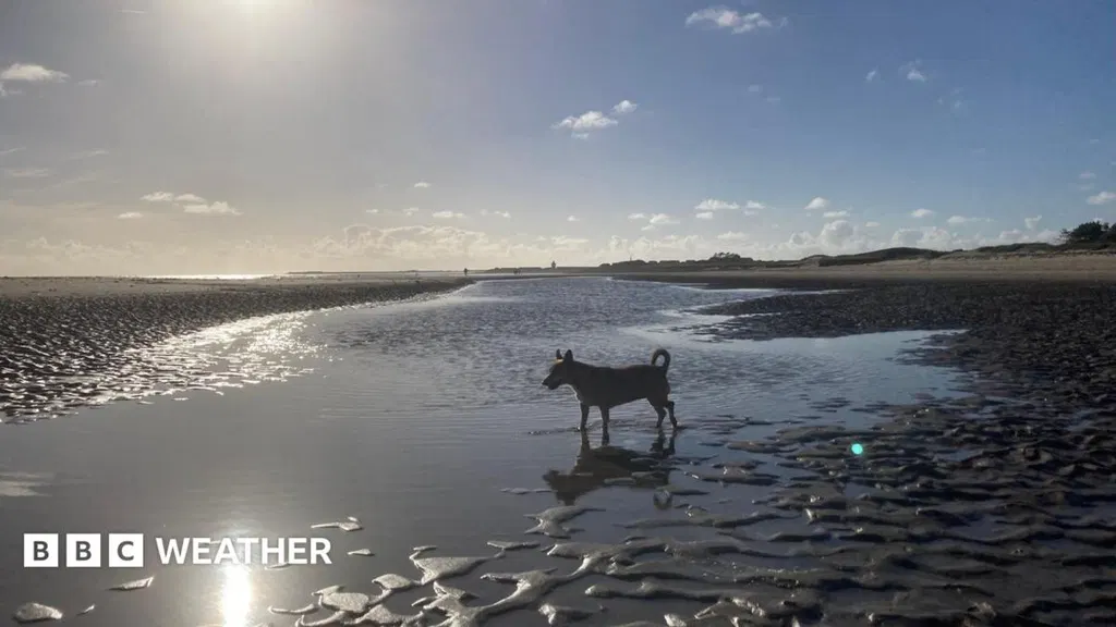 Late September warmth before wind and rain returns this week