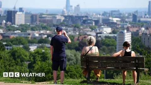 Another UK heatwave looms after cooler end to weekend