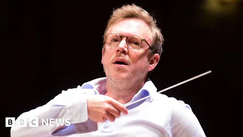 High-flying British conductor and part-time pilot lands top job with US orchestra