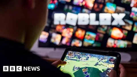 US groups urge investigation into child safety and spending on Roblox