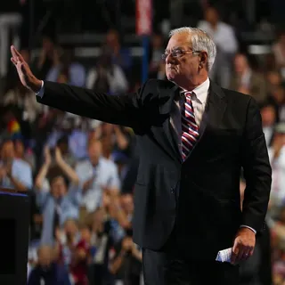 Barney Frank, gay rights icon and architect of bank rules, dies at 86
