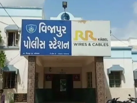  વિજાપુર-હિંમતનગર હાઇ-વે પર અજાણ્યા વાહનની ટક્કરે વૃદ્ધનું મોત:અમદાવાદ સિવિલમાં સારવાર દરમિયાન દમ તોડ્યો, પોલીસે વાલીવારસની શોધખોળ આદરી 