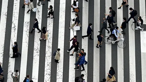 Around 20 people injured after spraying incident at Tokyo mall ATM, police say