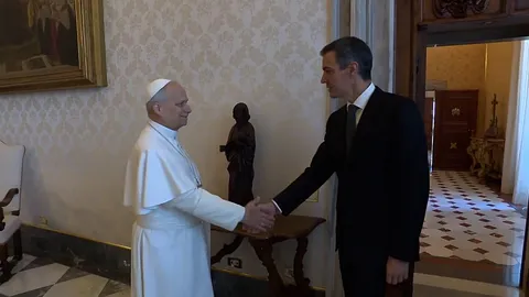 Pope Leo XIV meets Pedro Sánchez at the Vatican ahead of Spain visit