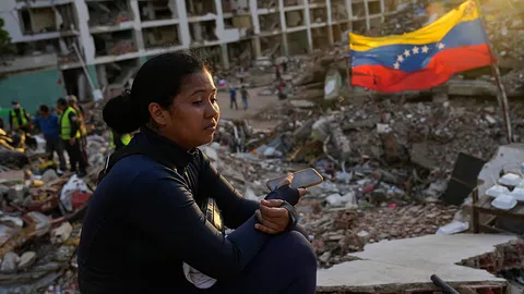The toll of the tragedy one month after Venezuela's double earthquake