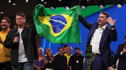 Brazil's Flávio Bolsonaro to challenge Lula after winning party nomination