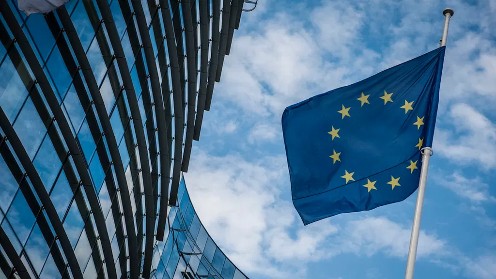 EU's Kids Act to Ban Social Media for Under-13s, Curb Chatbot Access