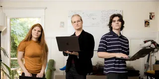 A look at the Swarmchasers forum, which has 400 members, including the Nightingale Collective and Transluce, who comb the web for traces of rogue AI agents (Robert McMillan/Wall Street Journal)