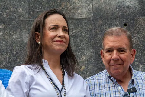 Machado y González afirman que no forman parte de los diálogos entre el chavismo y parte de la oposición