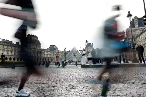 Paris left splits over awarding of city's marathon to Bolloré-linked company