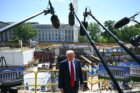 Trump sinks lower into nepotism with fund to compensate allies