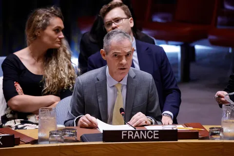 US walks out on France at UN meeting