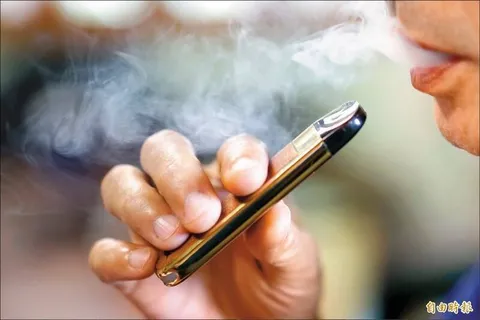 國健署警示電子煙併用率上升 高市衛生局推青春專案防菸害
