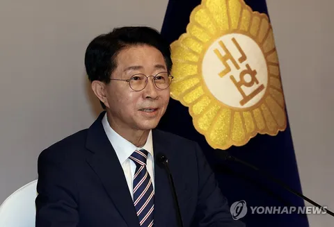 Assembly speaker reaffirms commitment to swiftly push for constitutional revision