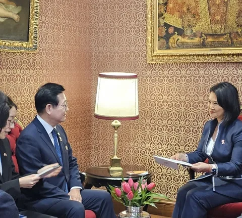S. Korean delegation meets new Peruvian president, discusses bilateral ties