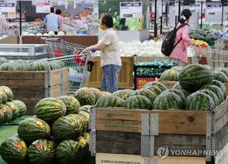 Consumer sentiment rises for 3rd month in July on strong exports, investment plans
