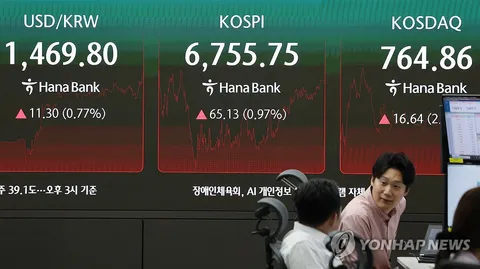Seoul shares open sharply lower on tech losses amid eased Mideast tensions