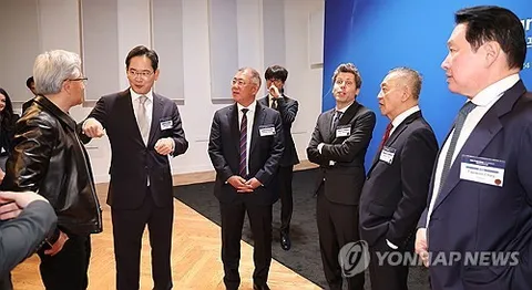 Samsung, SK chiefs to attend Google Camp in Italy: sources