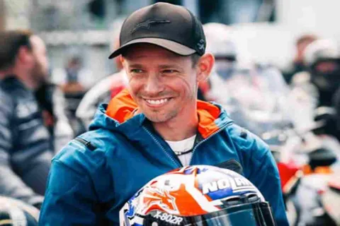 Casey Stoner Selesai Operasi Tulang Punggung Setelah 20 Tahun Menderit