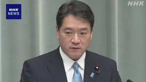 食料品の消費税 “税率含め方向性決まっていない” 官房副長官