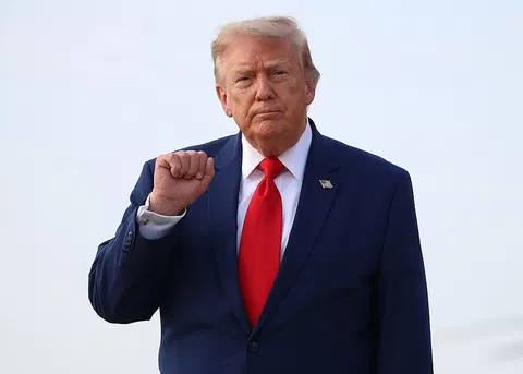 Товари из России попали под новые пошлины Трампа