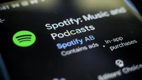 Spotify Now Lets You Listen to Magazine Articles, but It Will Cost You