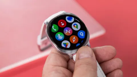 Your Samsung Galaxy Watch's Browser Just Got a Useful Upgrade