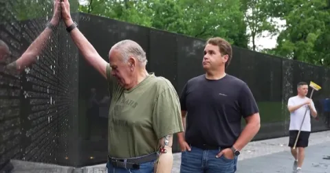 ‘Emotional’ and ‘humbling’: Veterans in Congress participate in washing of Vietnam Veterans Memorial