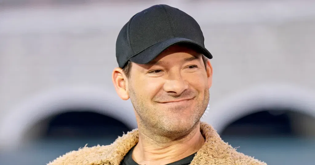 CBS football analyst, former Cowboys QB Tony Romo booked on suspicion of impaired driving