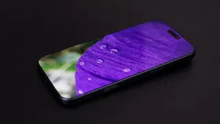 Brighter, lower-power iPhone OLED screens now delayed to 2029