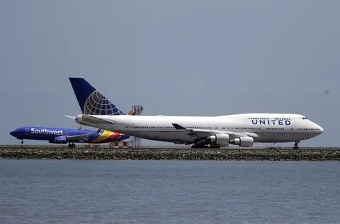 United Airlines Flight to Minneapolis Diverted Due to Failed Hijack Attempt