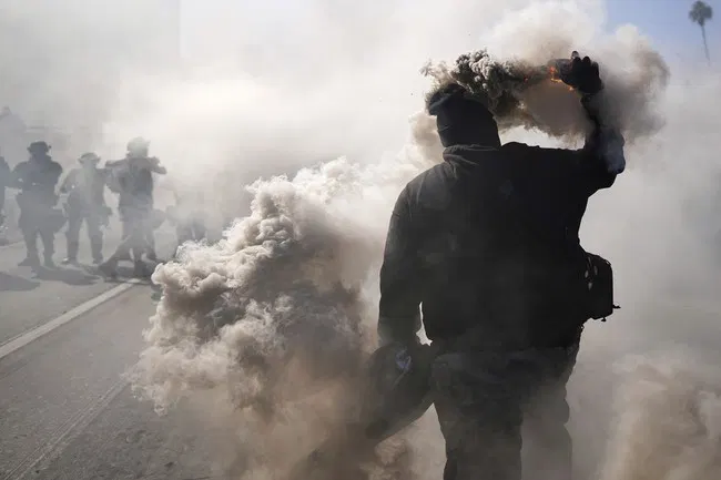 Anti-ICE Rioter Gets 3 Years of Prison for Stoning Federal Officer