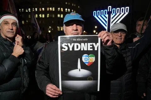 Benefit Concert for Bondi Beach Victims Canceled; Choir Refused to Sing Along With Jews